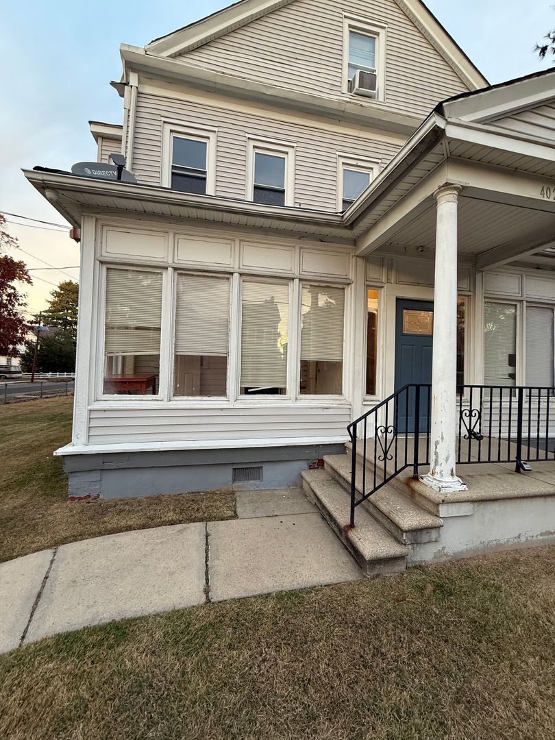 Palmyra Apartment: 402 Cinnaminson Ave