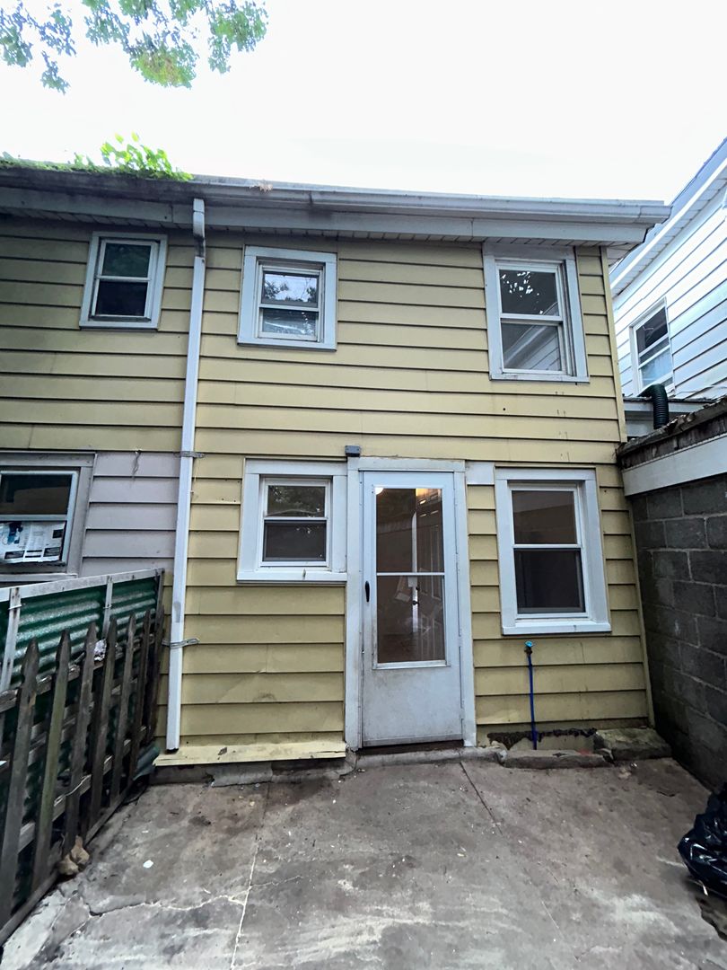 Trenton House: 225 Home Ave