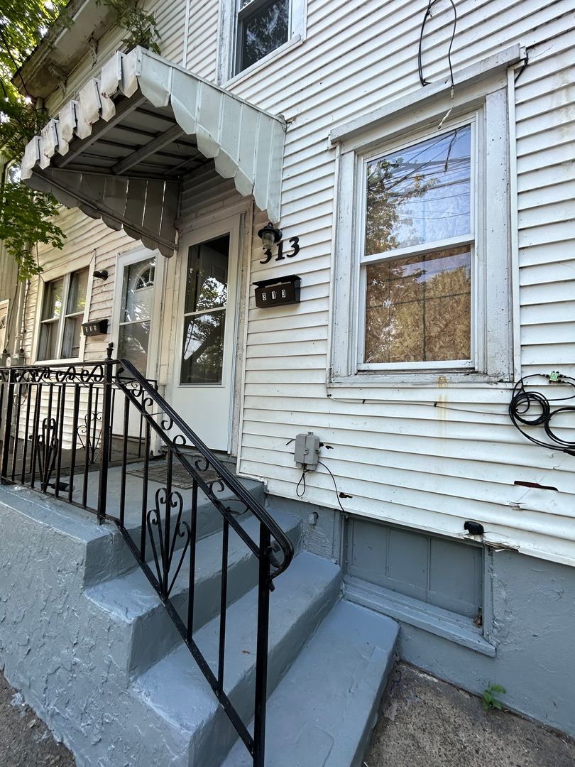 Trenton House: 313 Federal St