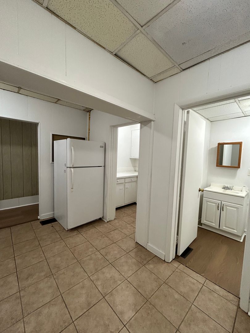 Trenton Apartment: 730 W State St