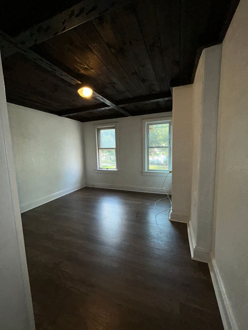 Trenton House: 25 Orange St