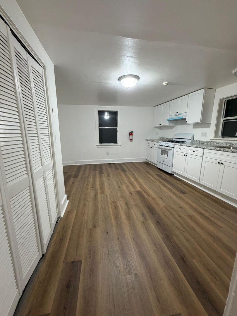 Trenton Apartment: 773-777 N Clinton Ave