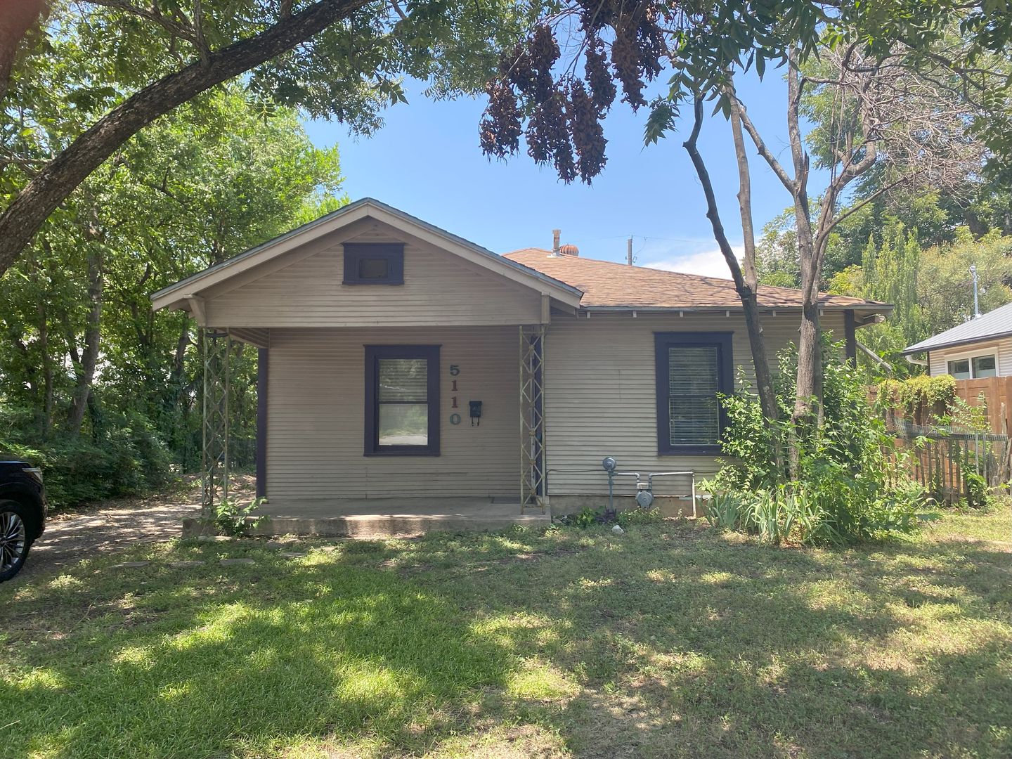 Austin House: 5110 Evans