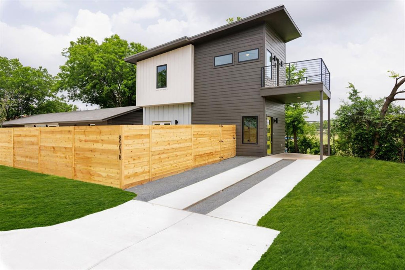 Austin Apartment: 8507 Hathaway Dr.