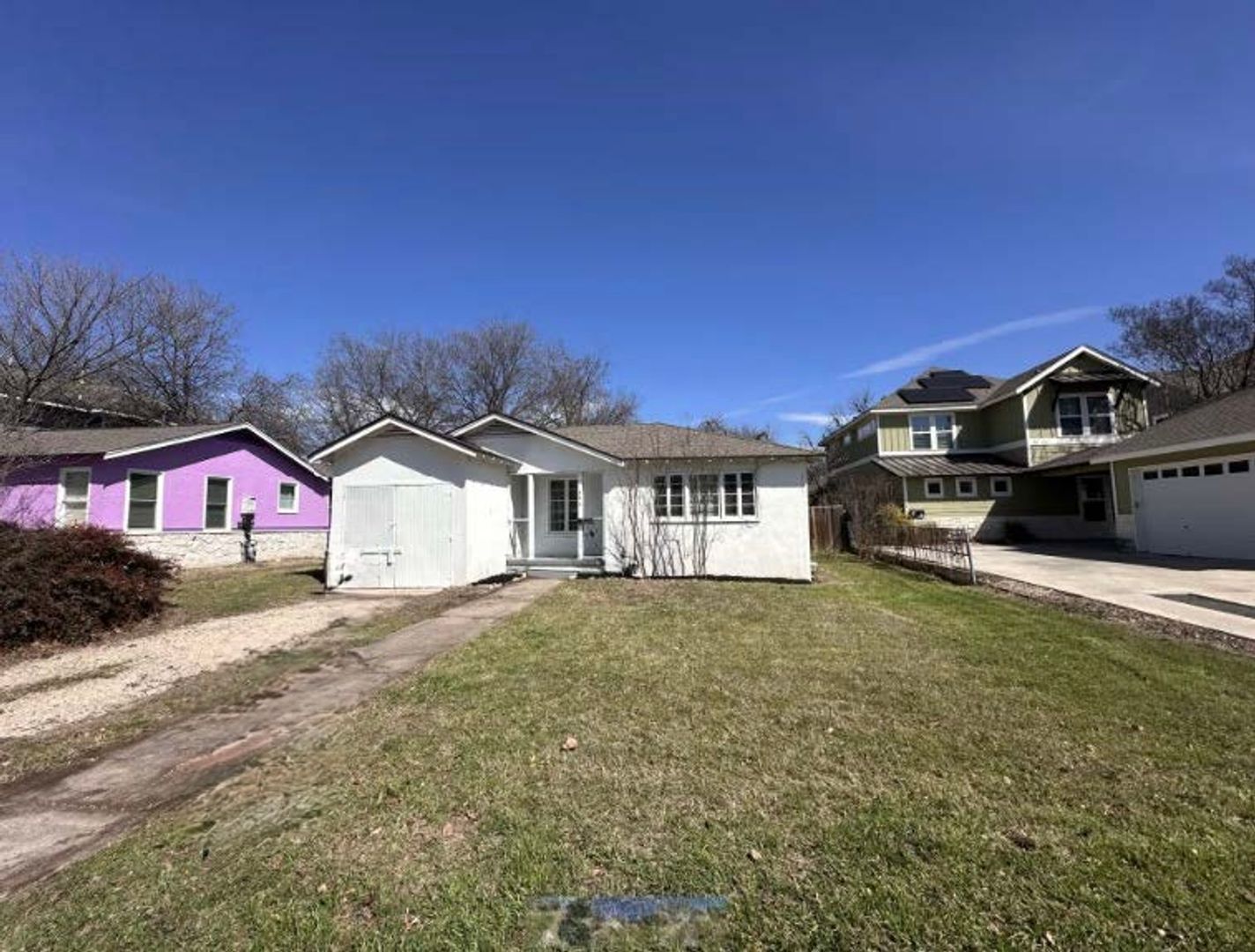 Austin House: 406 W. North Loop