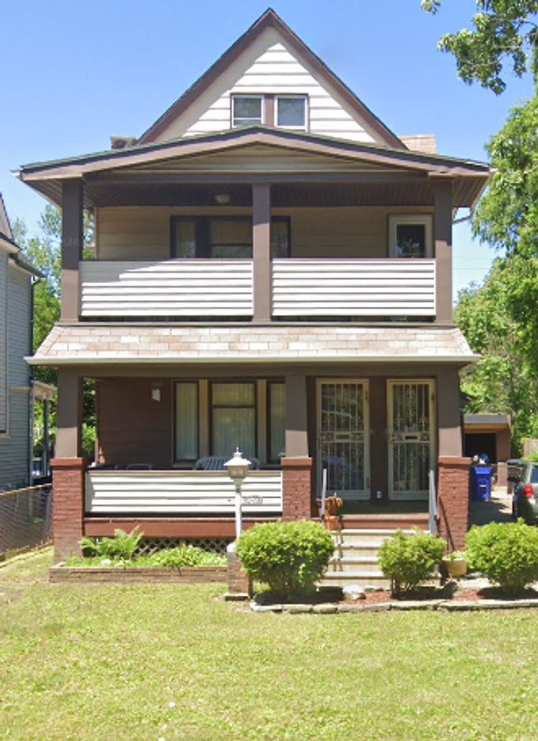 Cleveland Apartment: 700 East 117th Street