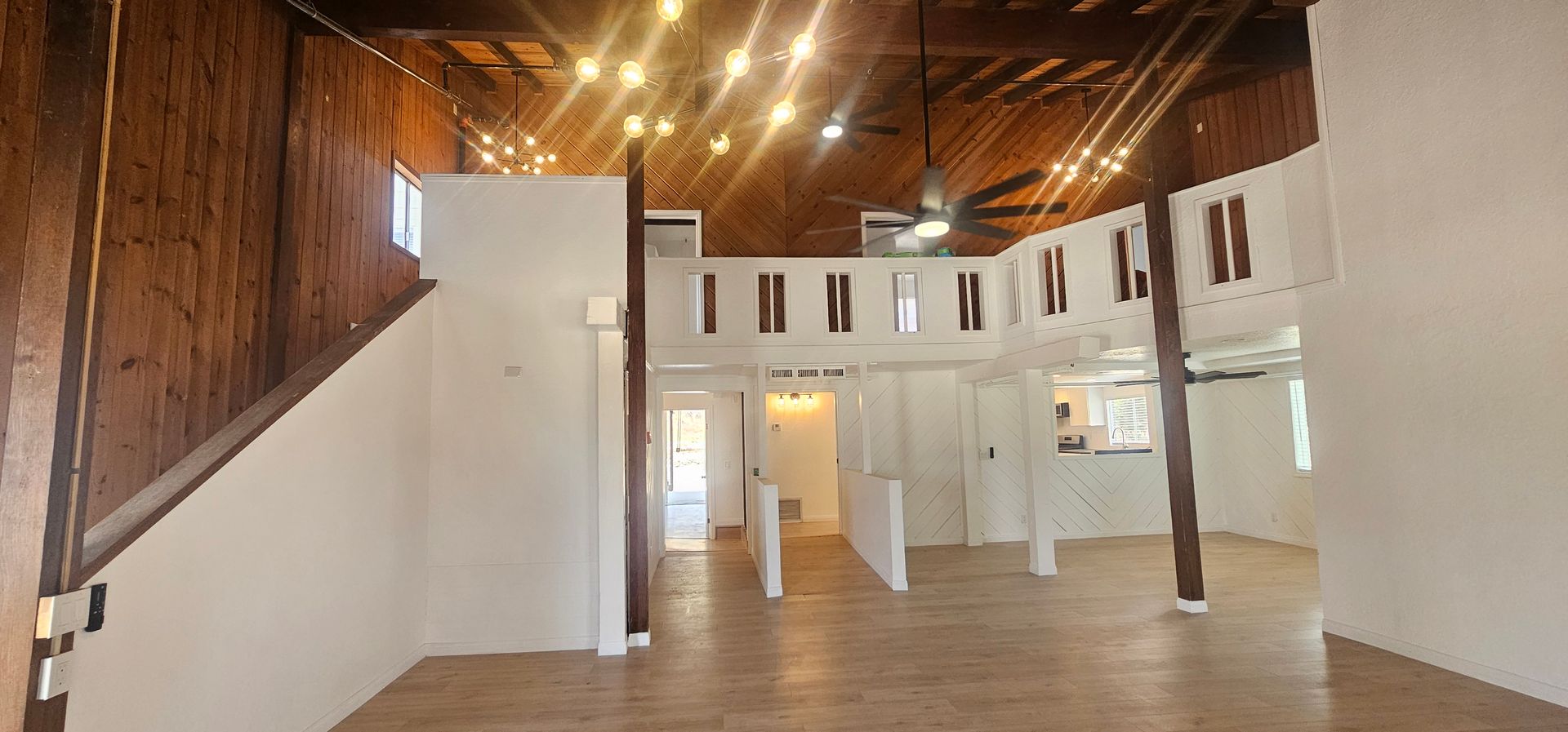 Hemet Multiplex: 2100 S State St