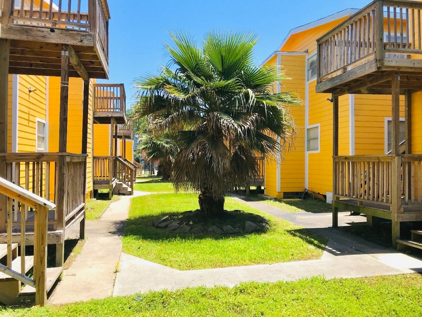 Galveston Apartment: 2711 Avenue K