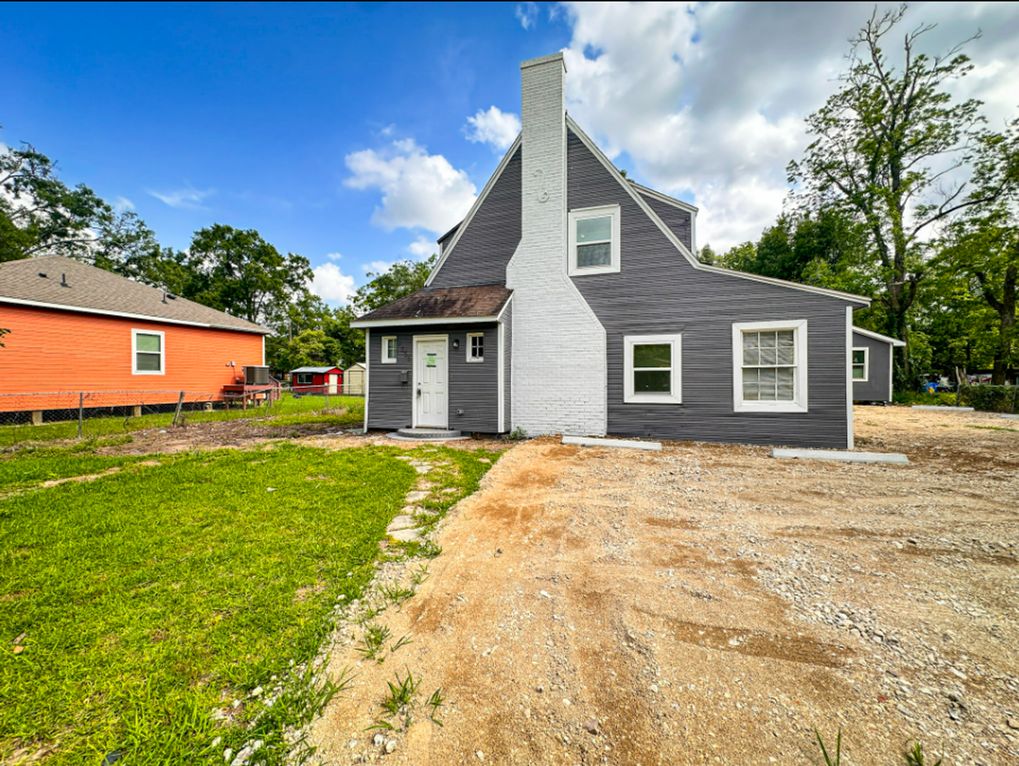 Beaumont Apartment: 2555 Pierce St