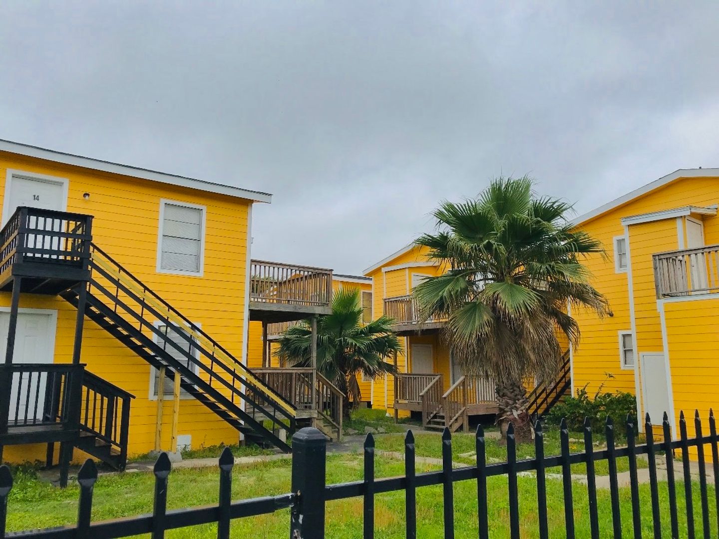 Galveston Apartment: 2711 Avenue K