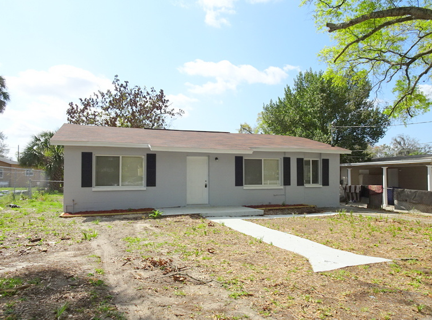 Tampa House: 4009 E Curtis St