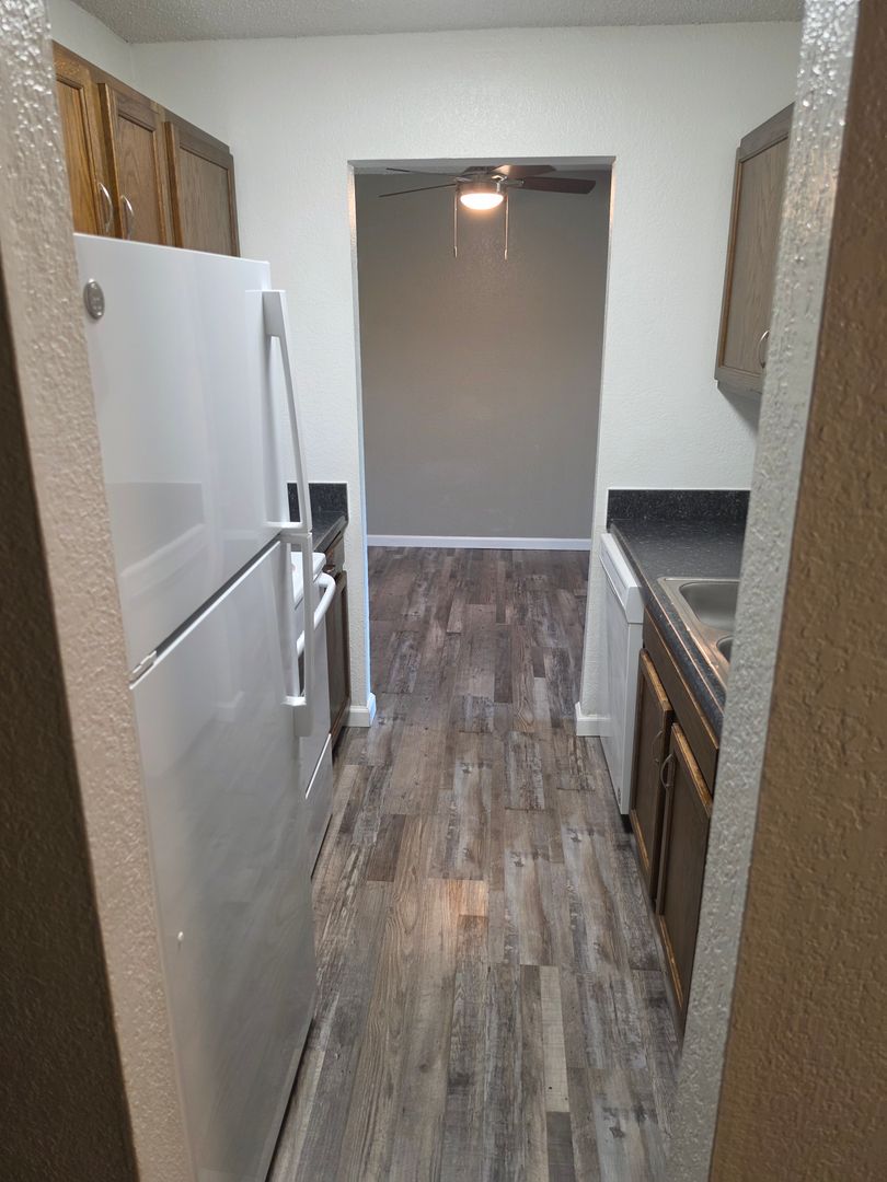 Wichita Apartment: 920 S. Rock Road