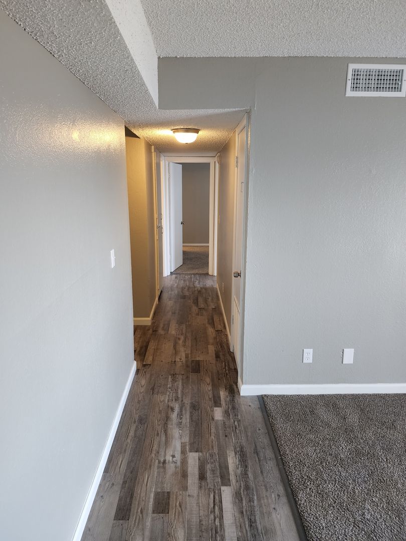 Wichita Apartment: 920 S. Rock Road
