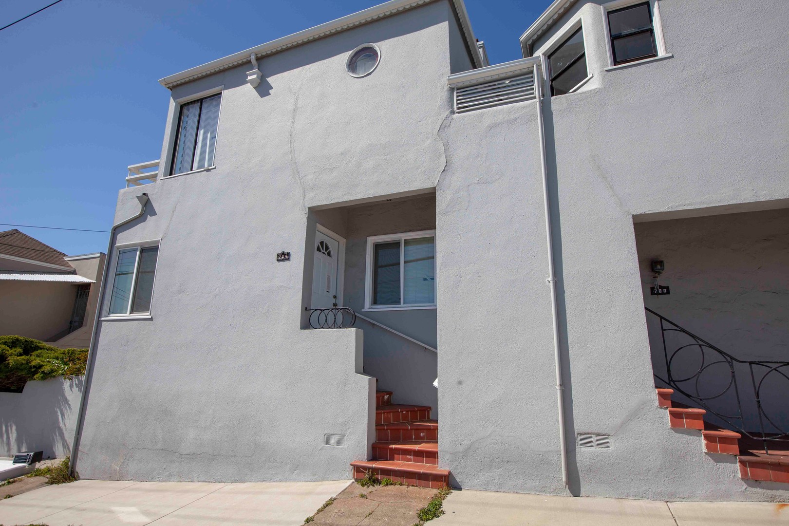 San Francisco Apartment: 700 - 704 Santiago St