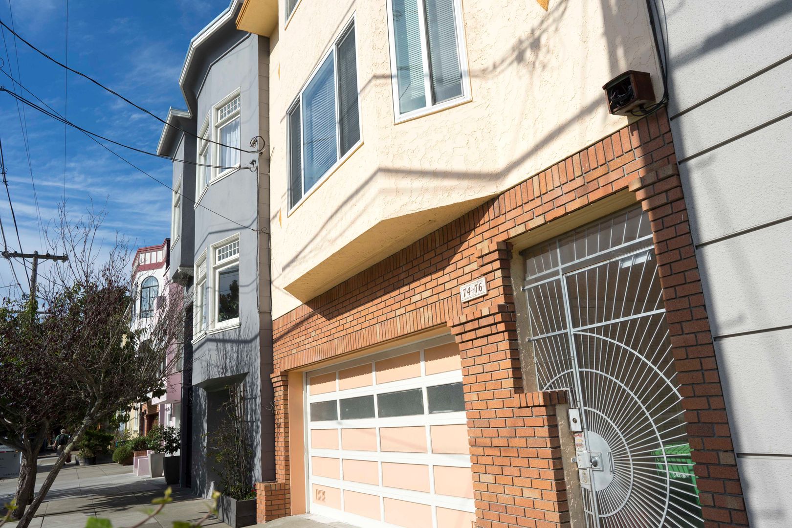 San Francisco House: 74 Cook St