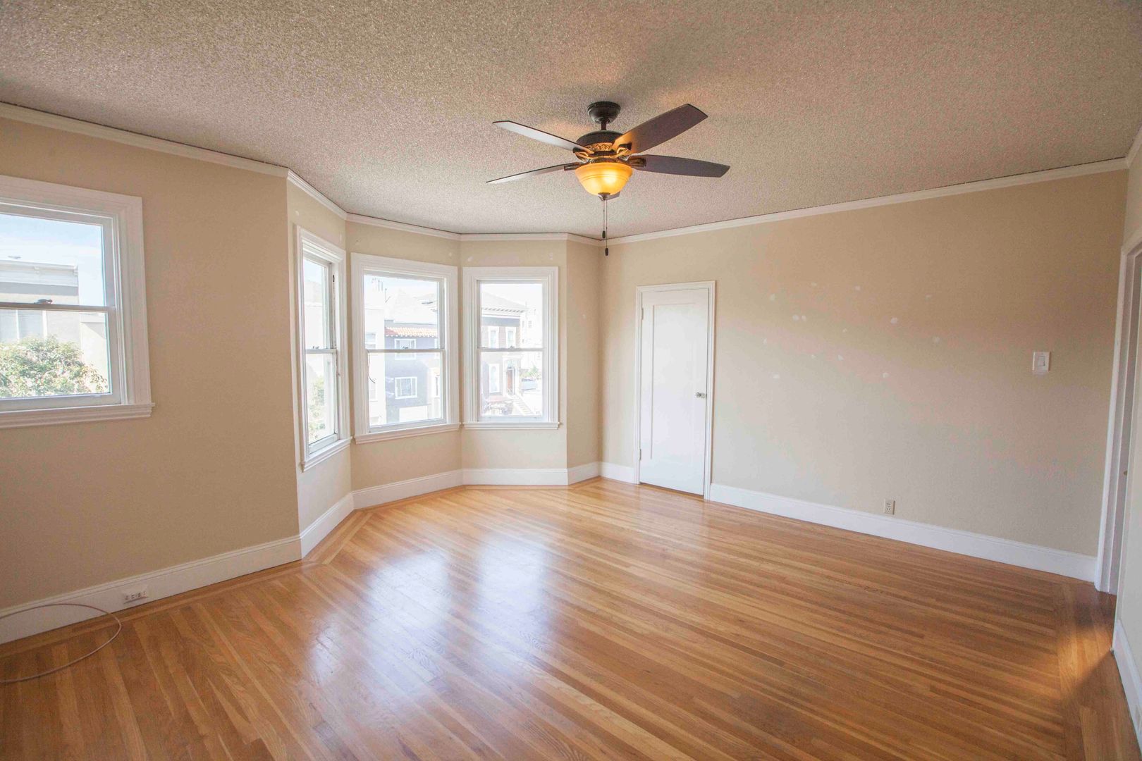 San Francisco Apartment: 1851-1853 Lombard Street