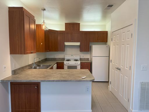 The One Bedroom – photo 1