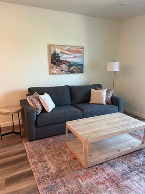 The One Bedroom Furnished – photo 1