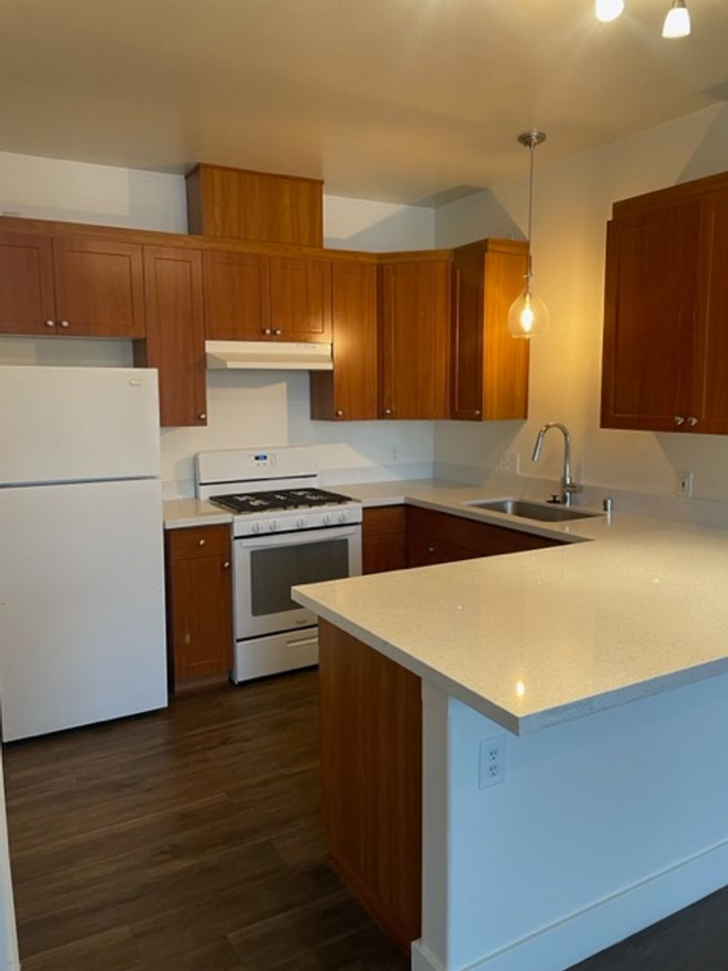 Bakersfield Apartment: 4201 Jewetta Avenue