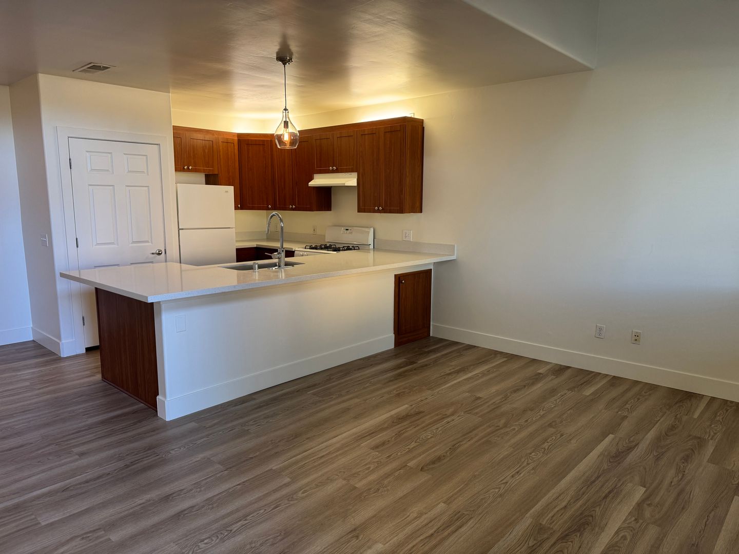 Bakersfield Apartment: 4201 Jewetta Avenue