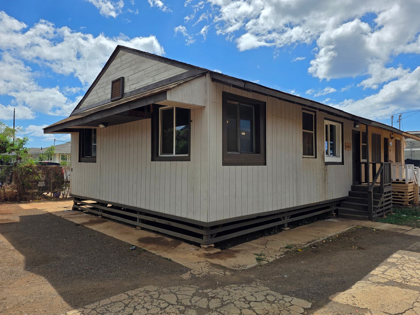 Spacious 2 Bedroom | 1 Bath Duplex 