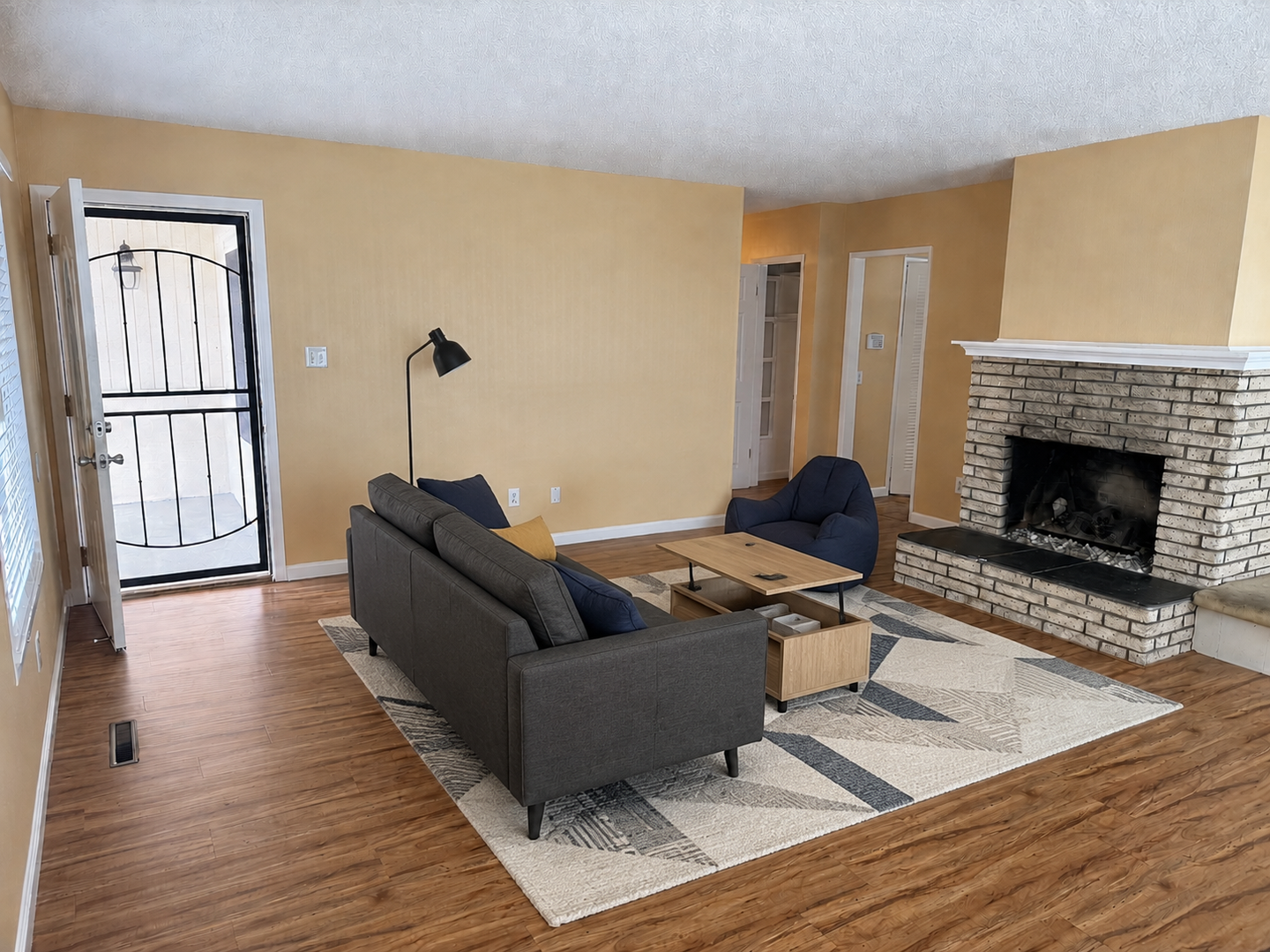 San Diego Apartment: 5847-5849 Mildred St