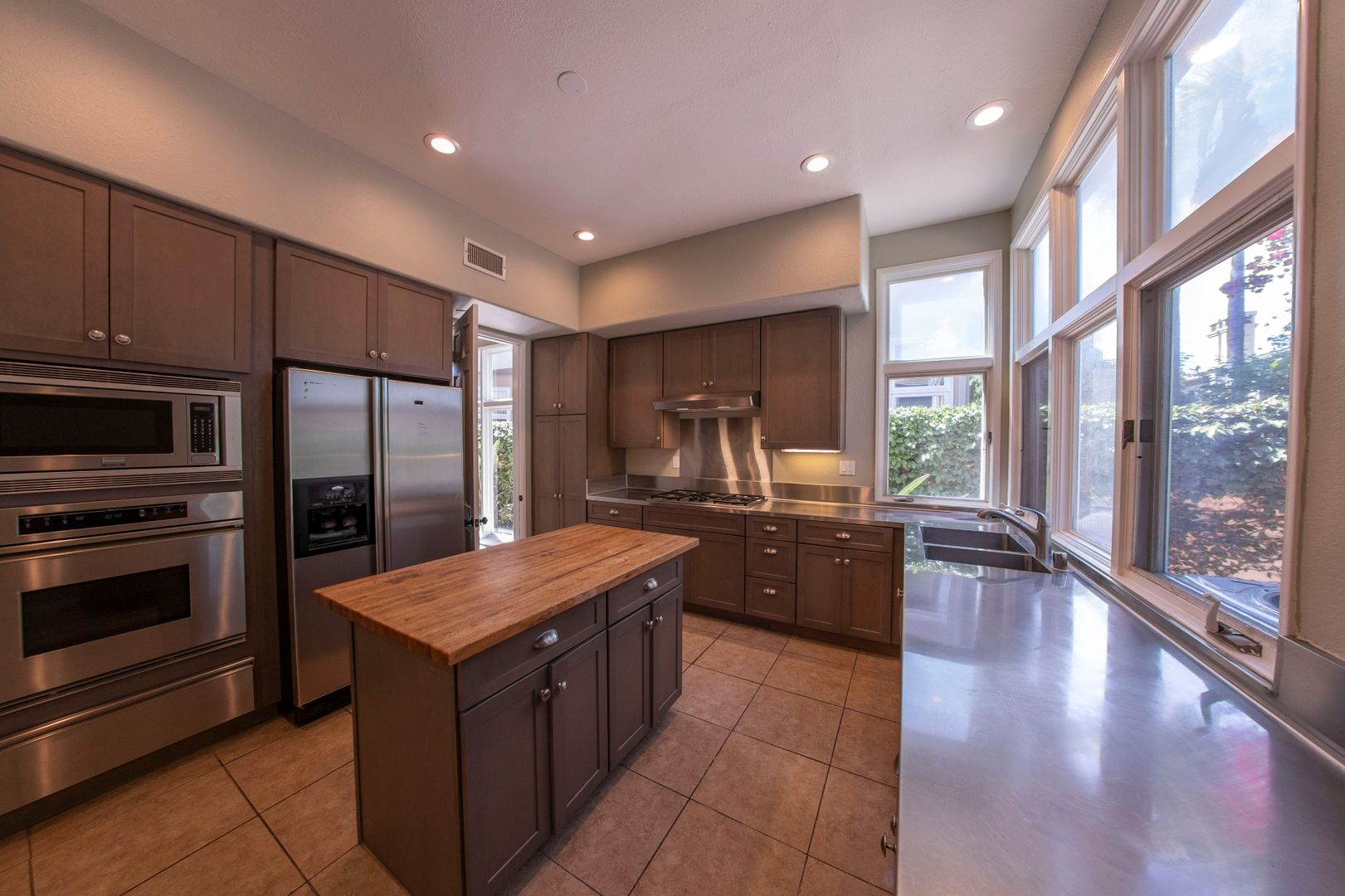 La Jolla Townhome: 9756 Keeneland Row