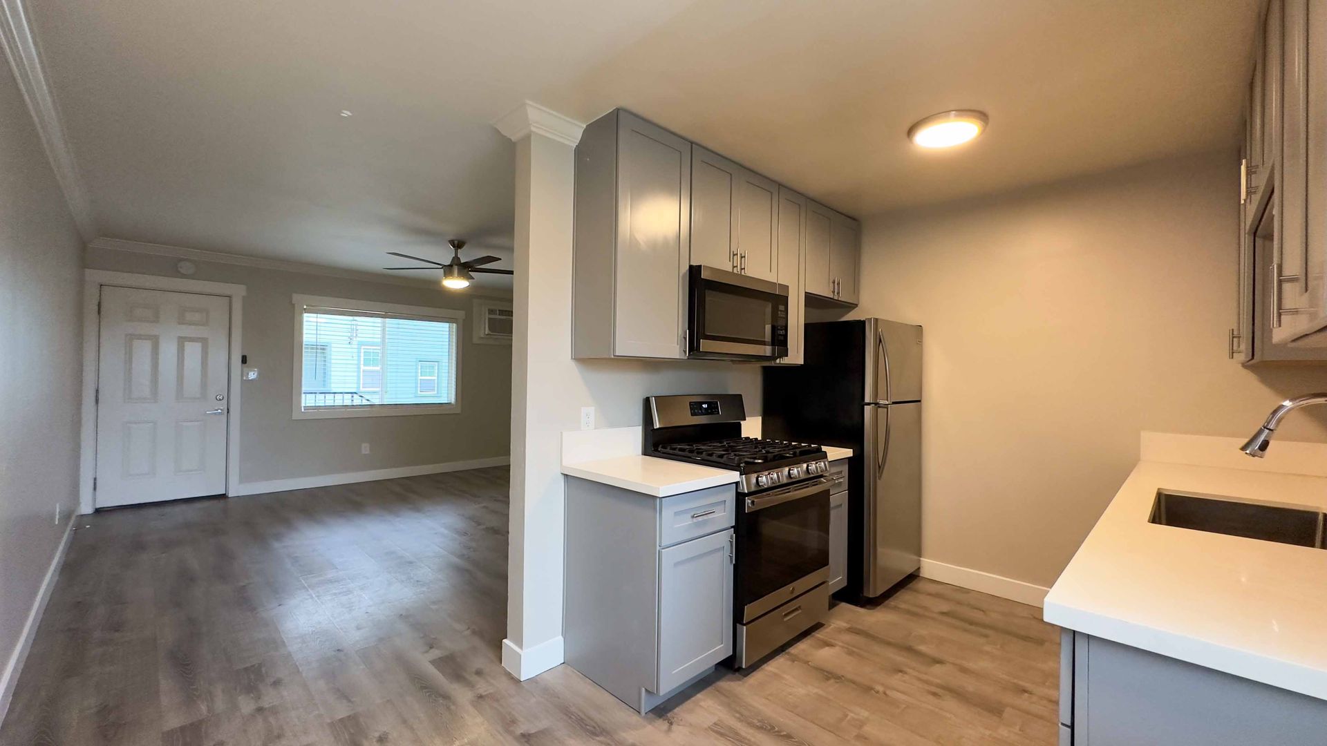 El Cajon Apartment: 424 Emerald Avenue