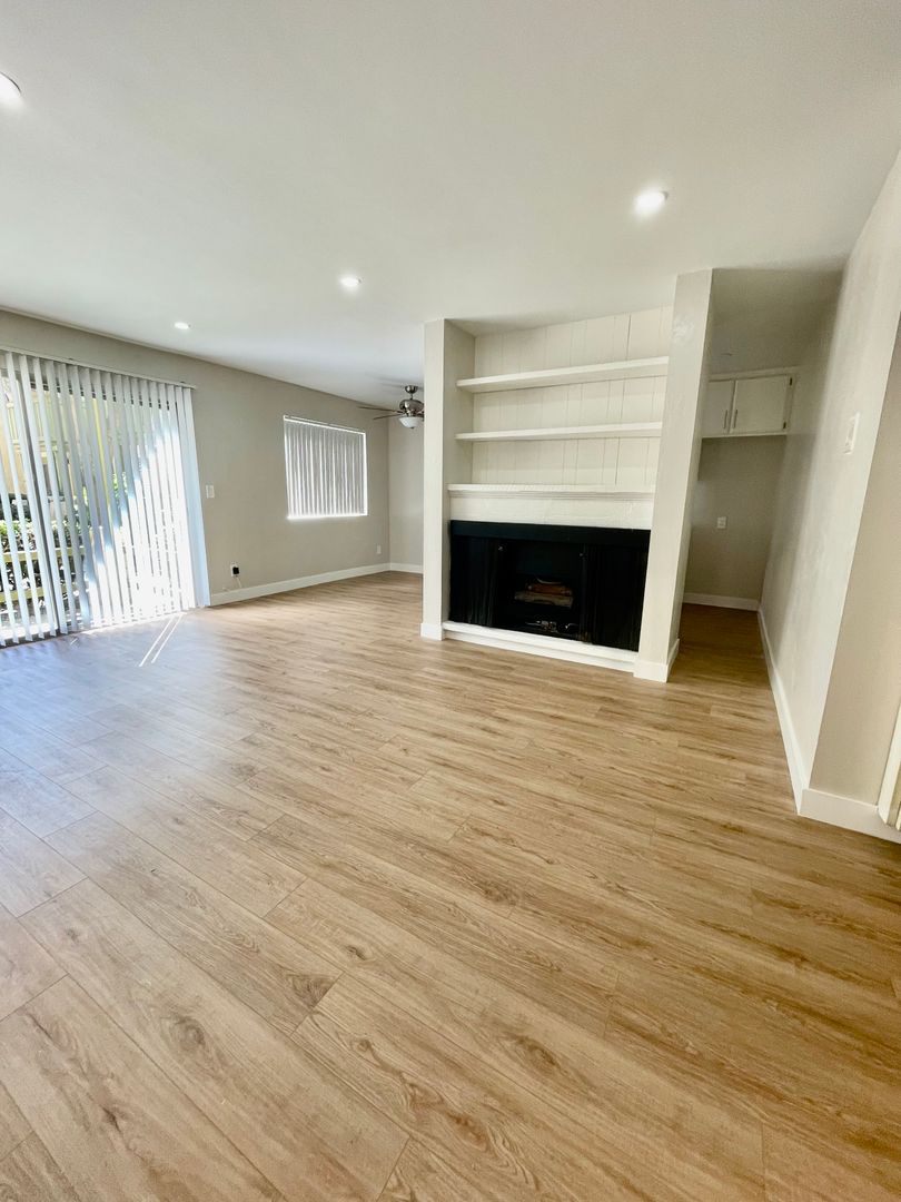 Buena Park Apartment: 7531 Knott Ave