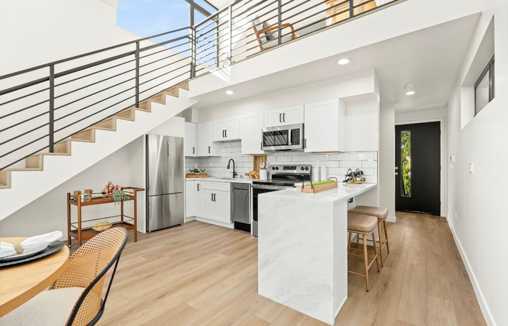 San Diego Apartment: 3322 Nile Street