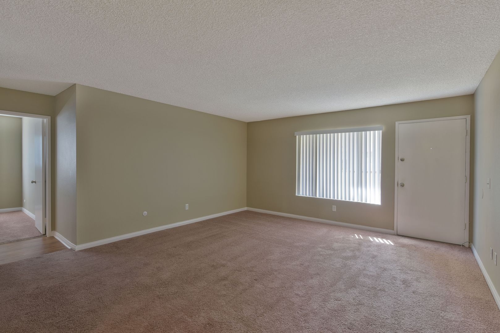 San Diego Apartment: 1435 Elder Ave