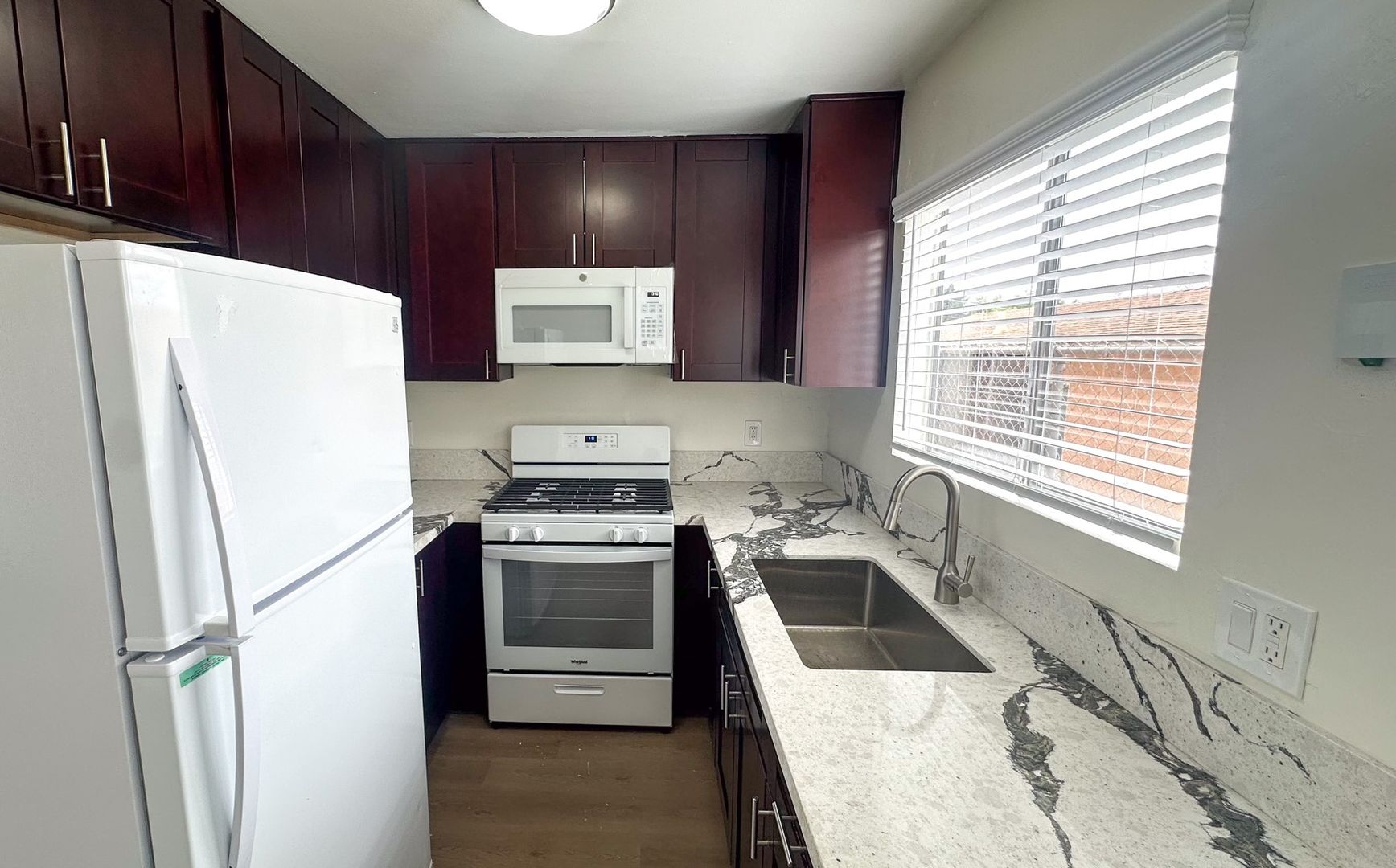 San Diego Apartment: 3841 Franklin Avenue