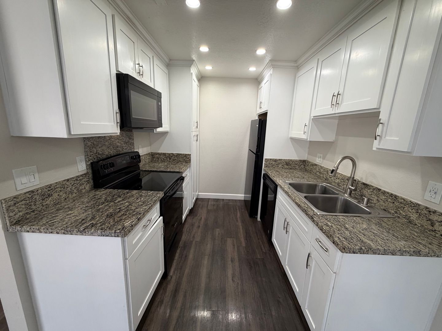 Buena Park Apartment: 7720 Crescent Ave