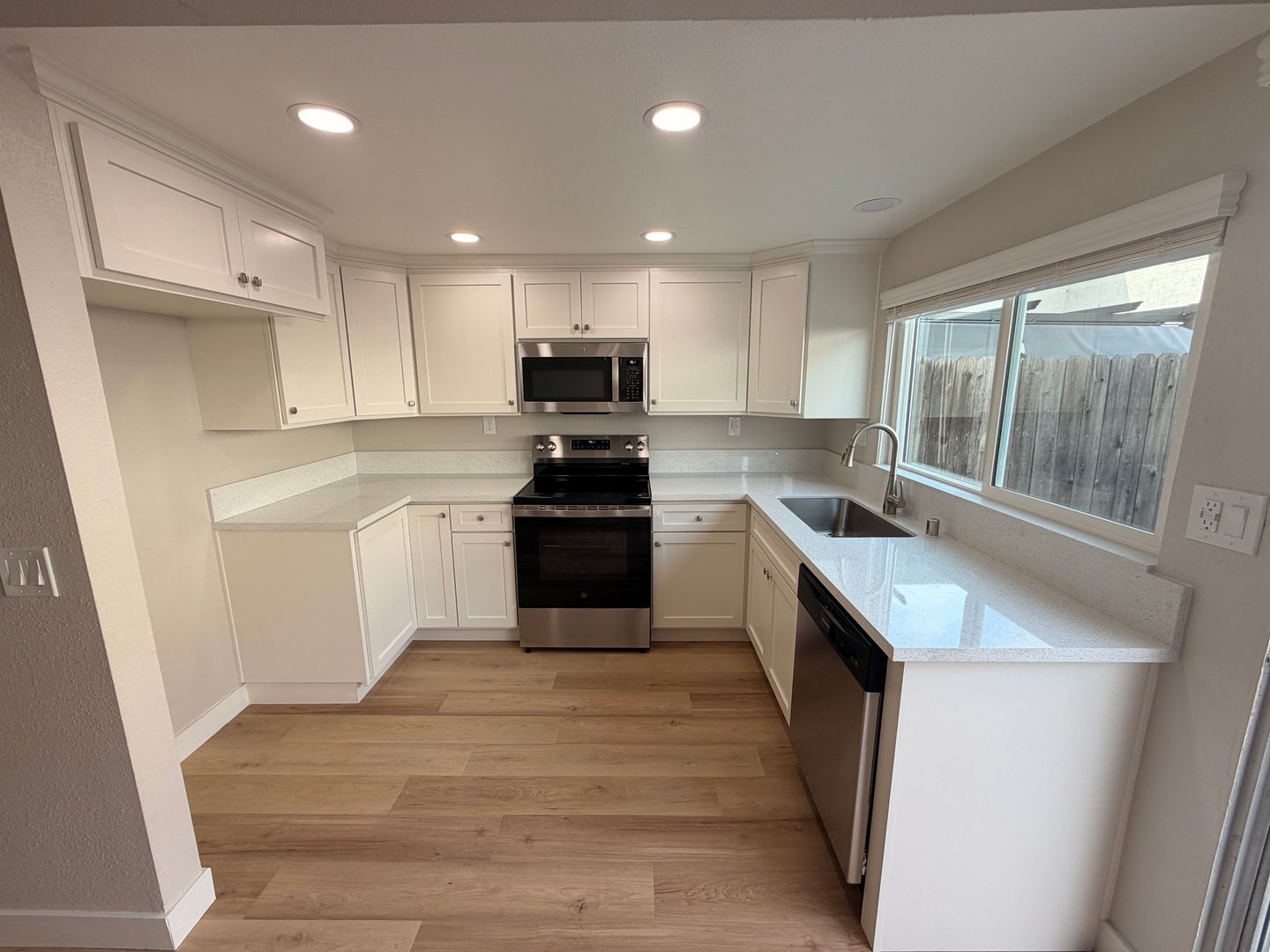 Garden Grove Apartment: 12221 Beach Blvd