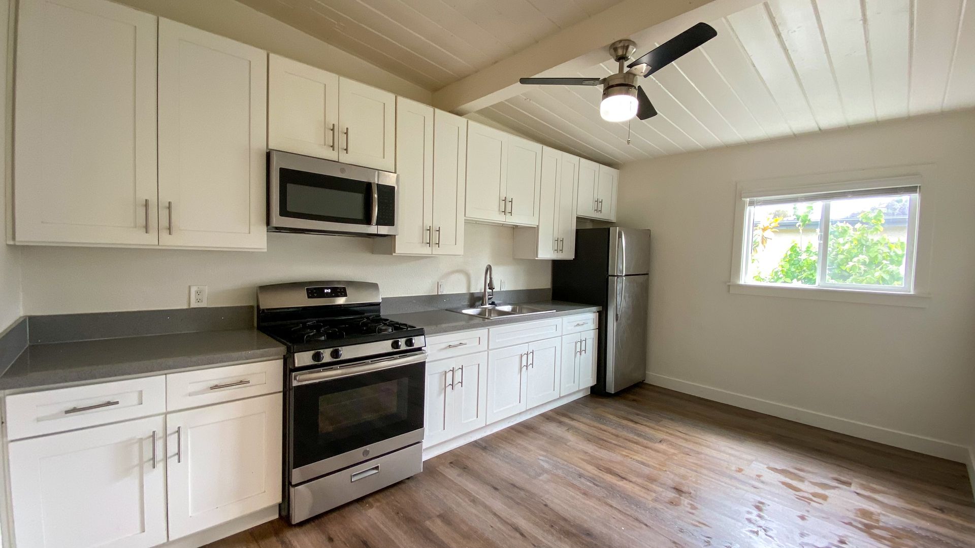 San Diego Apartment: 304-334 65th St, 6433-6463 Shaules Ave, 6434-6464 Sullivan Ave