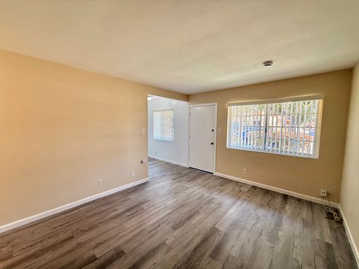 Listing photo thumbnail