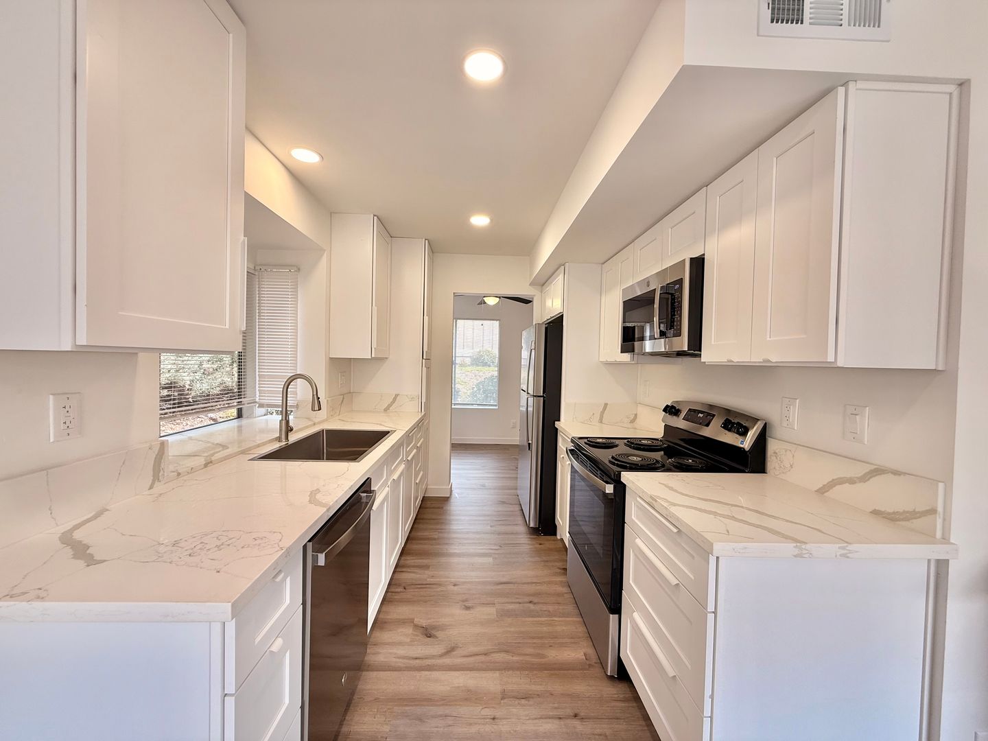 San Diego Apartment: 2881 Casey St