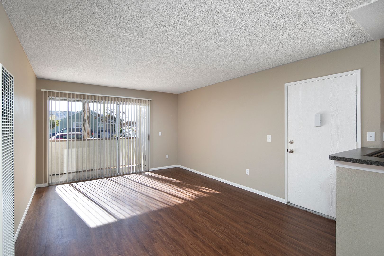 Chula Vista Apartment: 652 Moss St