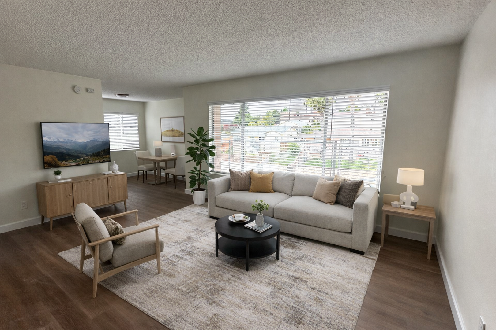 San Diego Apartment: 3841 Franklin Avenue