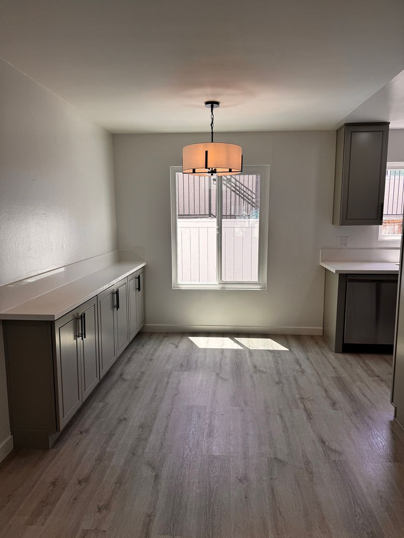 Huntington Beach Apartment: 7681 Ellis Ave