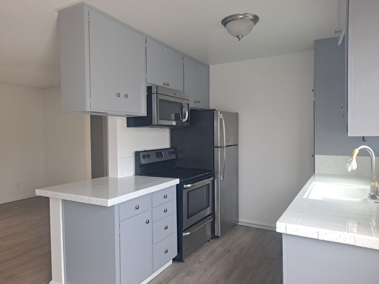 San Diego Apartment: 1156 Hornblend St