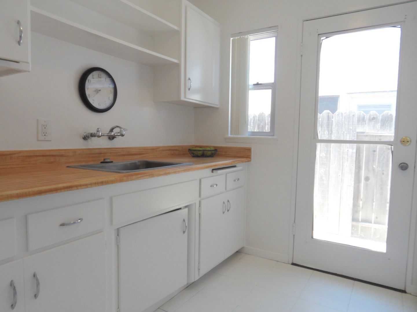 San Diego Condo: 3051-3053 Luna Ave.