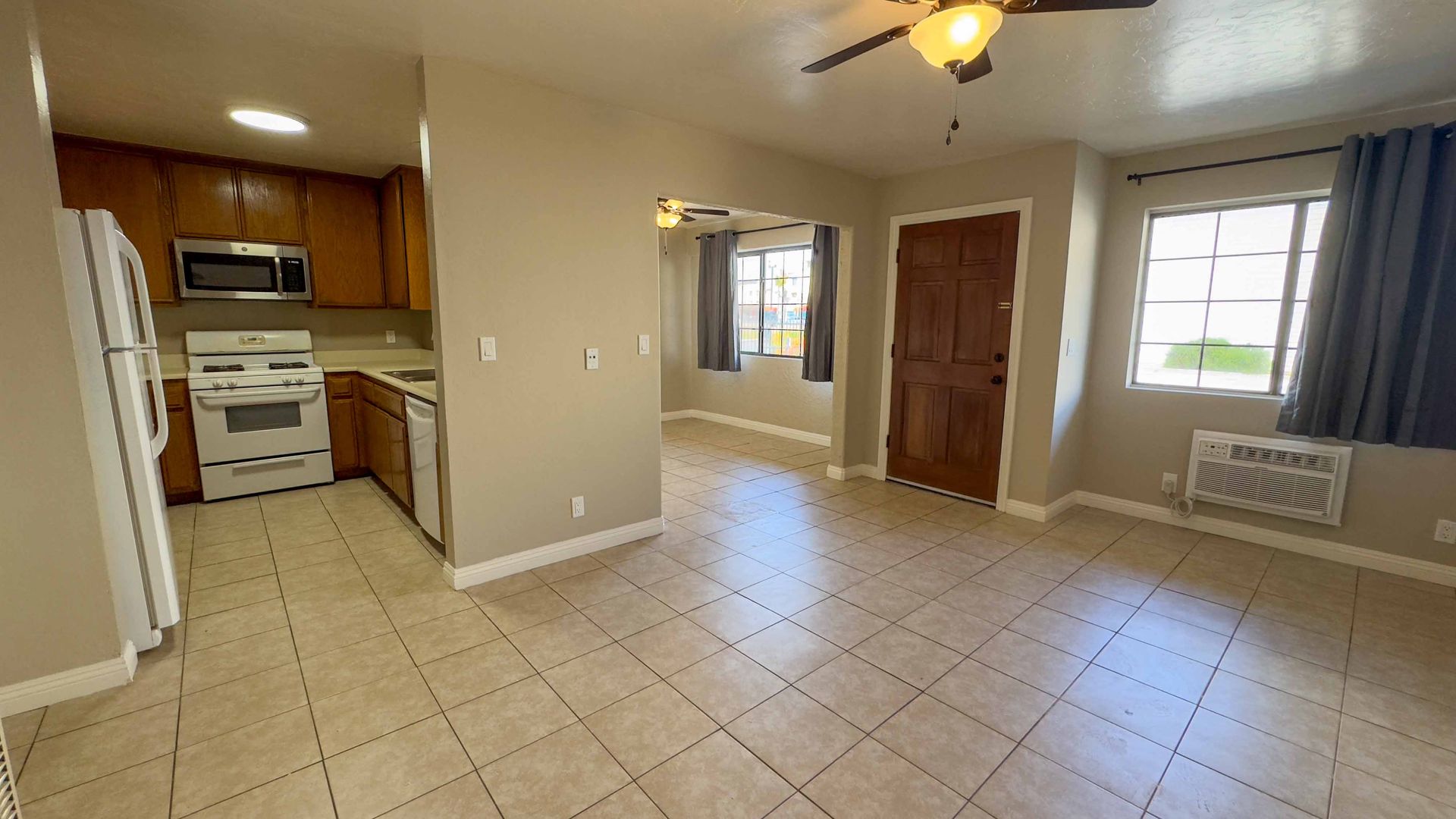 Escondido Apartment: 323 W. Fifteenth Ave
