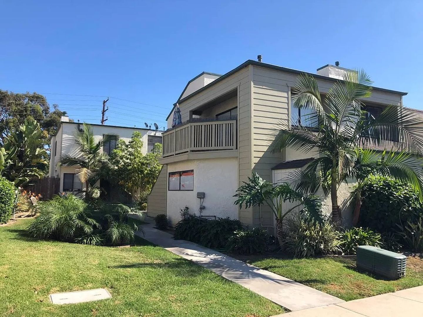 Huntington Beach Apartment: 16612 Jib Cir