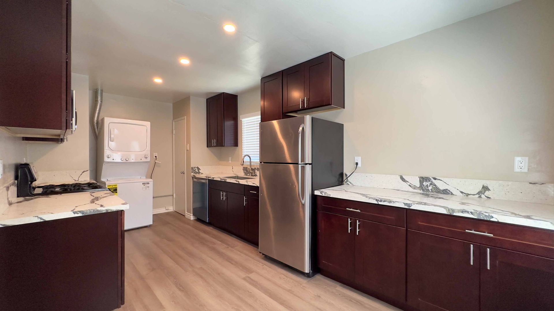 San Diego Apartment: 4075-4079 1/2 C Florida St