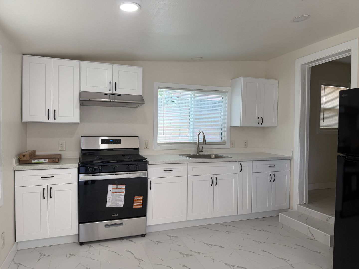 Santa Ana Apartment: 819 S Cypress Ave