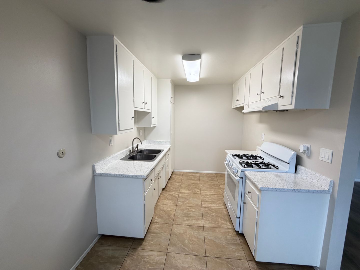 Fullerton Apartment: 3139 Quartz Ln