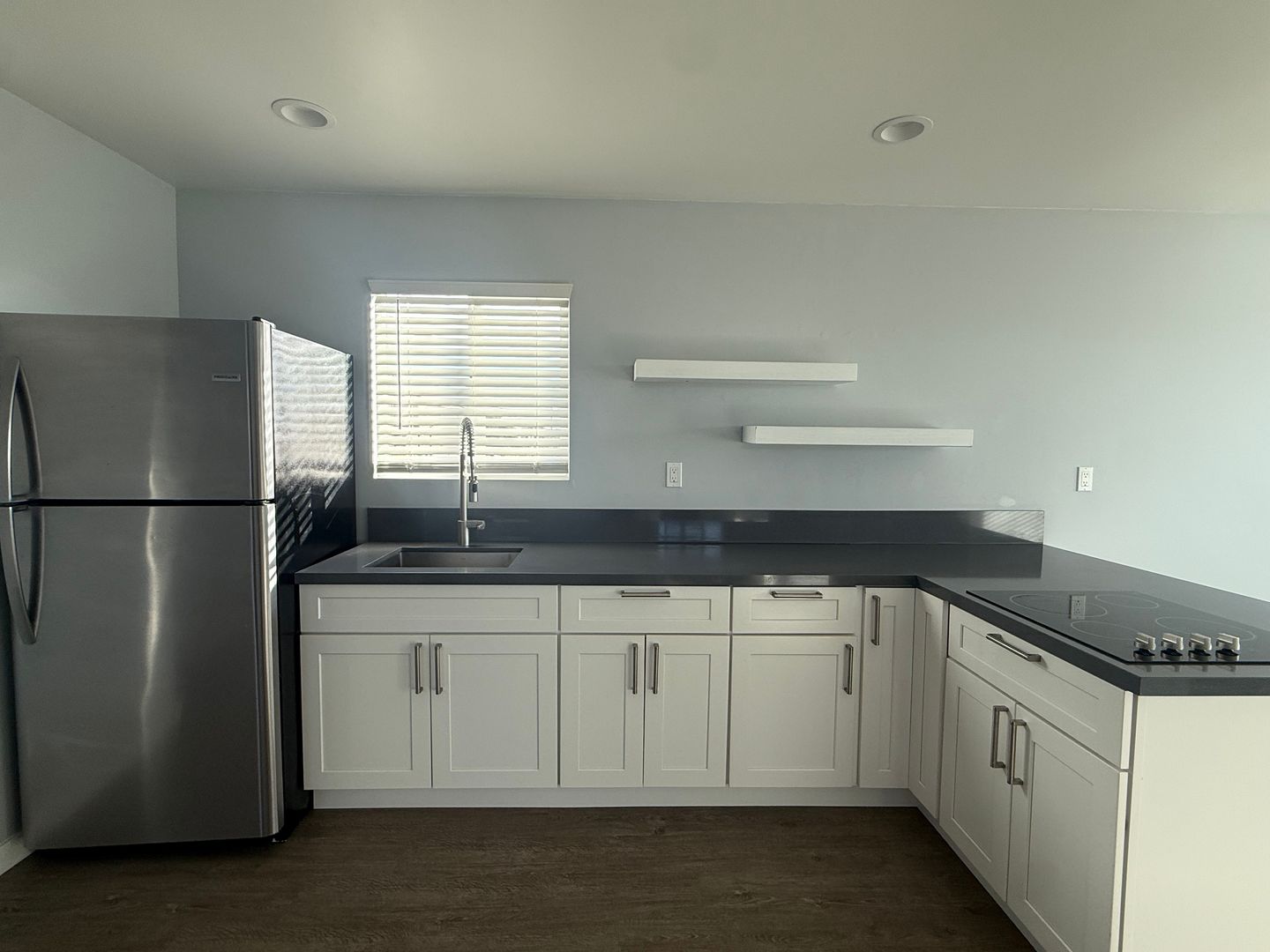 San Diego Apartment: 6648-6650 Bell Court