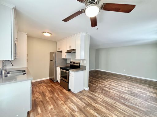 Listing photo thumbnail