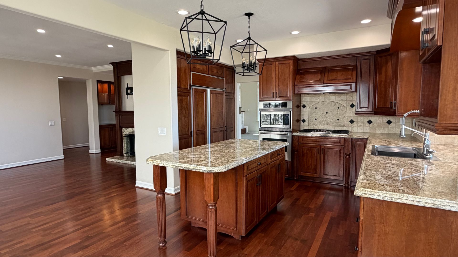 Rancho Santa Margarita House: 21591 Hummingbird Street